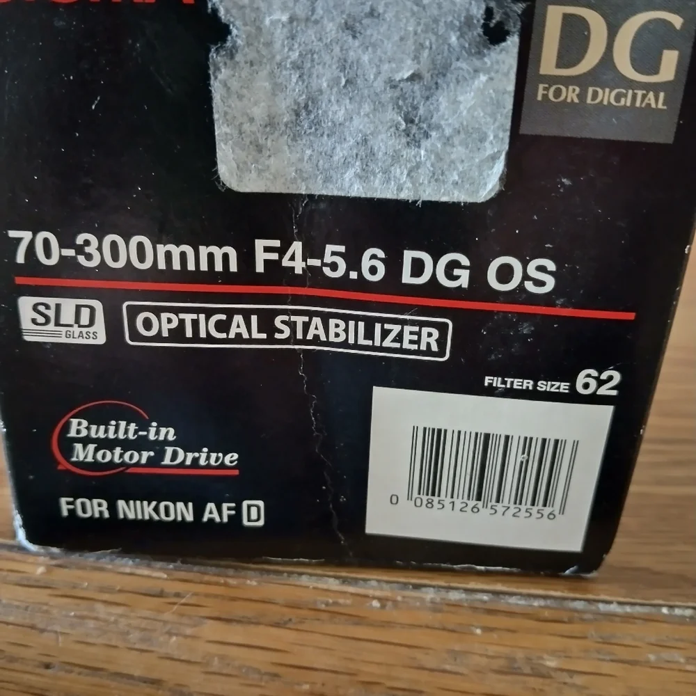 Sigma 70-300mmmF4-6DG OS Optical Stabilizer